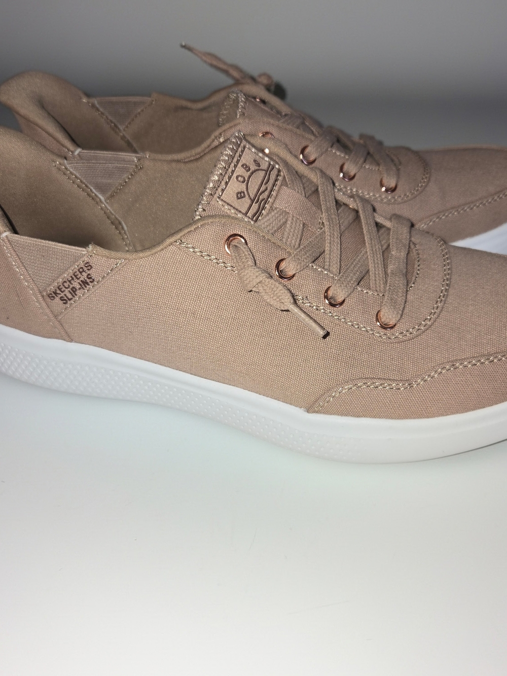 Skechers BOBS Lightweight Canvas Slip On  Sneakers in Tan Women's 8 - Picture 4 of 9